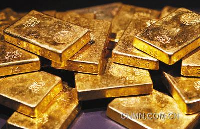 “黃金十年”全年升29.7%，黃金去年完成10連漲，高盛唱好金價(jià)可沖至1690美元。