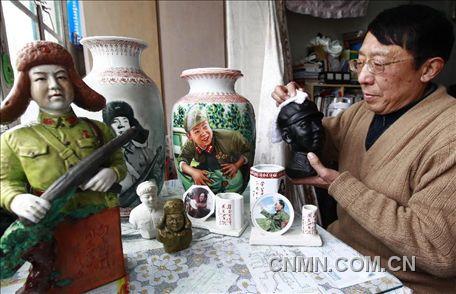 3月1日，房冠龍?jiān)诩抑姓聿糠植仄贰? /><br />3月1日，房冠龍?jiān)诩抑姓聿糠植仄贰?/p>
<p style=