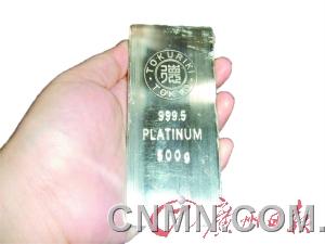 美國經(jīng)濟回暖利空以美元計價的黃金卻利好用作工業(yè)原料的鉑金