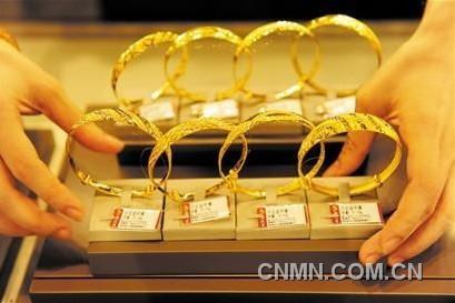 黃金價格下降促進了金飾品銷售