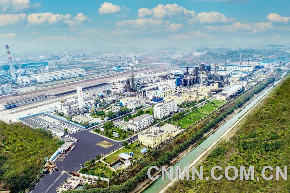 日前，水口山有色金屬有限責(zé)任公司的"水口山鉛錠"被湖南省市場(chǎng)監(jiān)督管理局確認(rèn)為2023 年度"湖南名品"，標(biāo)志著該公司品牌影響力和市場(chǎng)競(jìng)爭(zhēng)力持續(xù)提升。